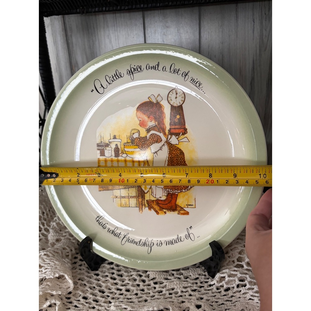 Vintage Holly Hobbie 1972 Friendship Collector Plate American Greetings Green - Picture 9 of 9